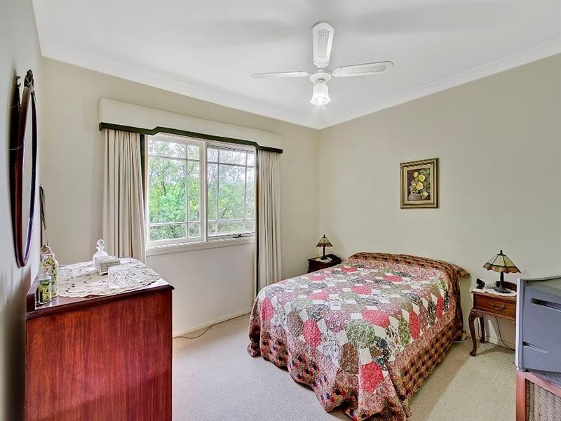 2/20 Thomas Wilkinson Avenue, Dural NSW 2158