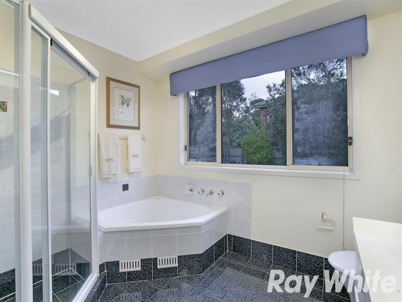 13 Stock Farm Avenue, Bella Vista NSW 2153