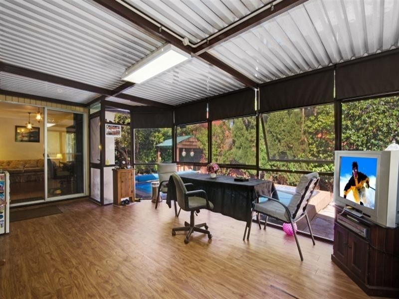 21 Larool Crescent, Castle Hill NSW 2154