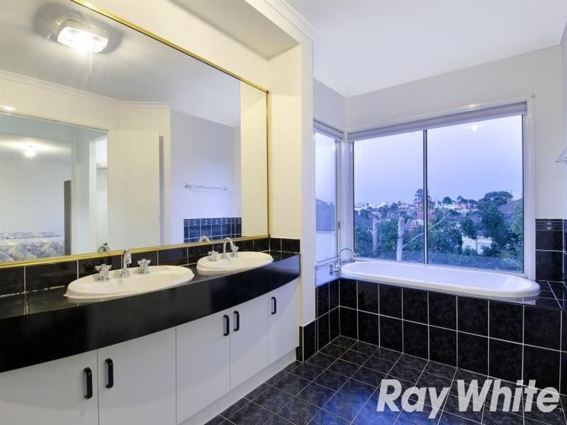 15 Lord Way, Glenwood NSW 2768