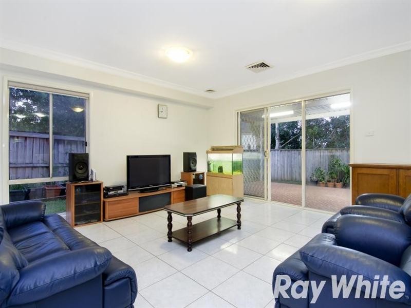 15 Lord Way, Glenwood NSW 2768