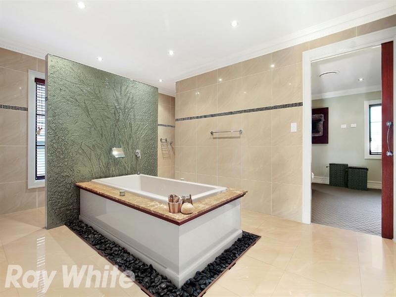 21 Rowanbrae Crescent, Bella Vista NSW 2153