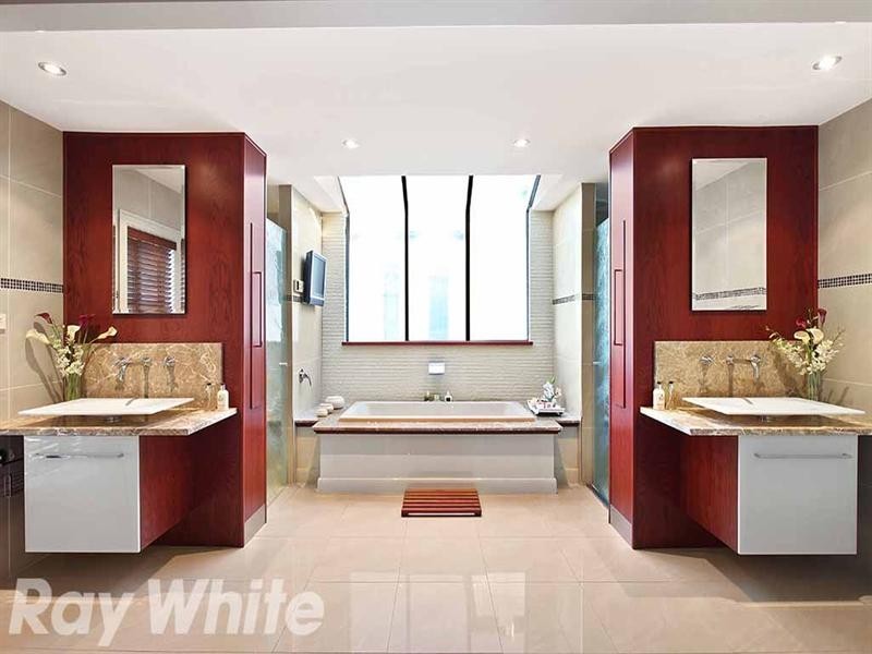 21 Rowanbrae Crescent, Bella Vista NSW 2153