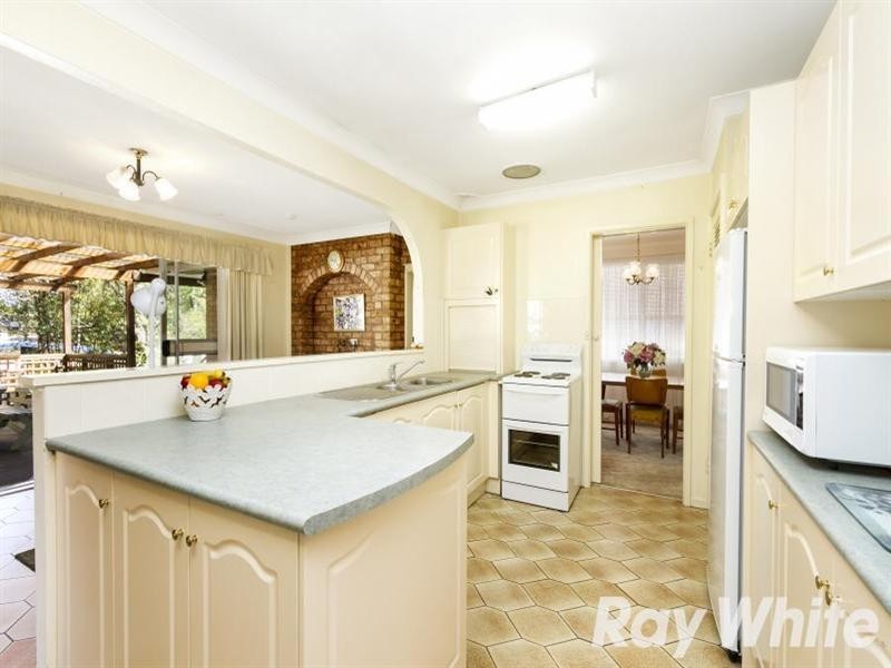 72 Carver Crescent, Baulkham Hills NSW 2153