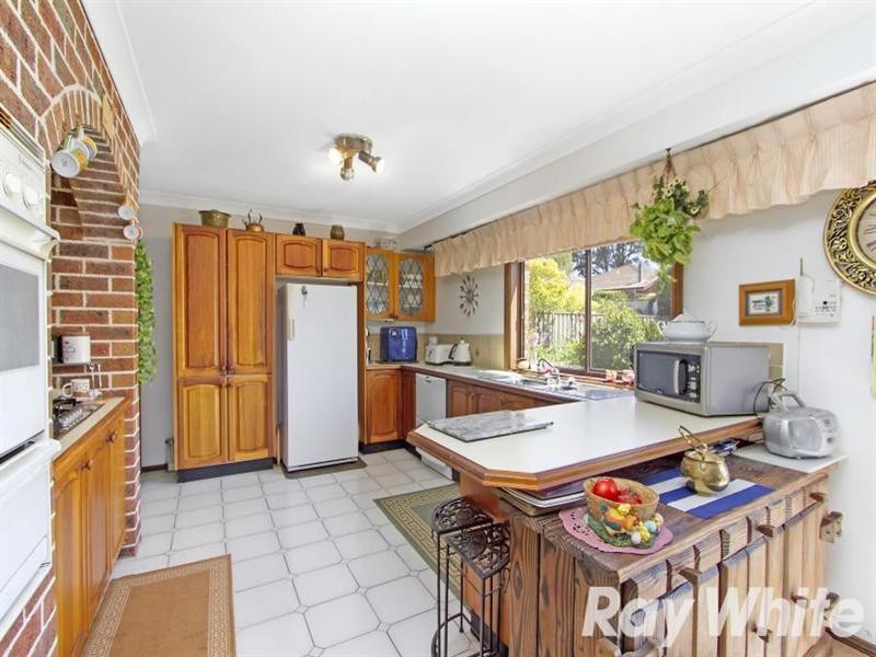99 Castlewood Drive, Castle Hill NSW 2154