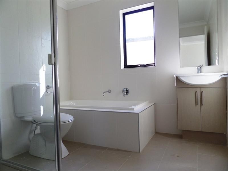 11 Cnr Windsor Rd and Samantha Riley Drive, Kellyville NSW 2155