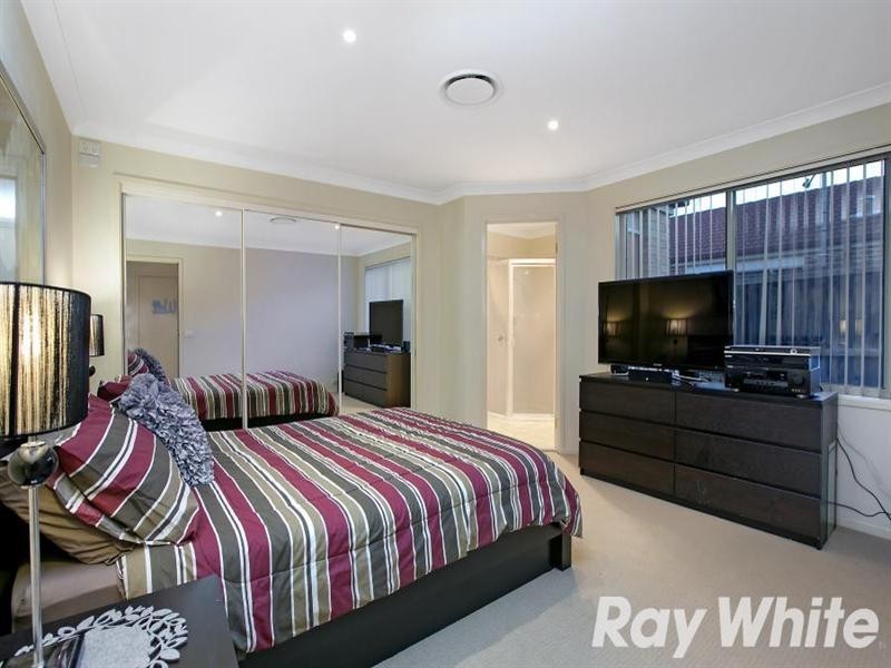 6 Winslow Avenue, Stanhope Gardens NSW 2768