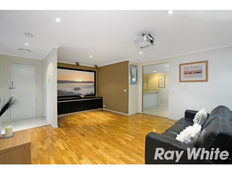 6 Winslow Avenue, Stanhope Gardens NSW 2768