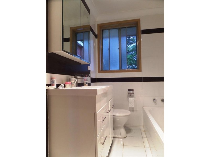 33 Clackmannan Road, Winston Hills NSW 2153