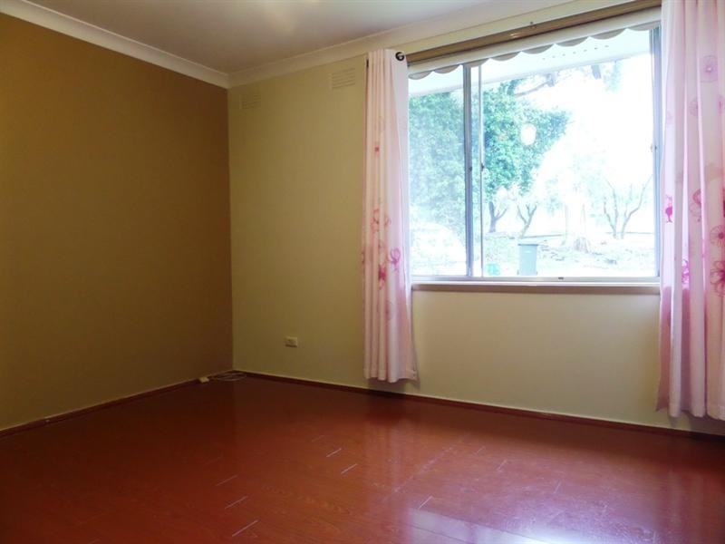 33 Clackmannan Road, Winston Hills NSW 2153