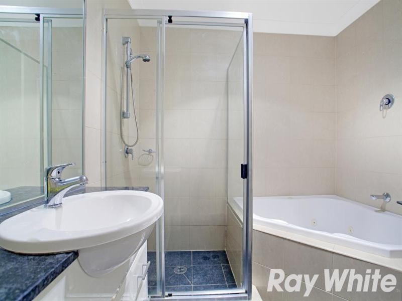 72 Harrington Avenue, Castle Hill NSW 2154