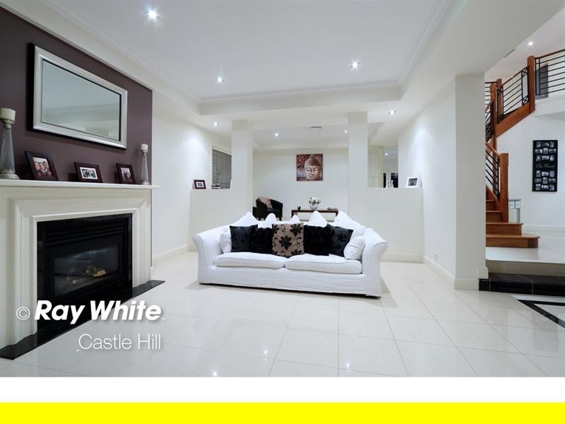 16 Ben Place, Beaumont Hills NSW 2155