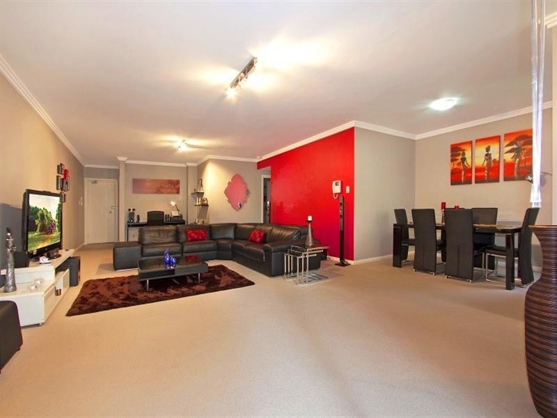 17/7-15 Purser Avenue, Castle Hill NSW 2154
