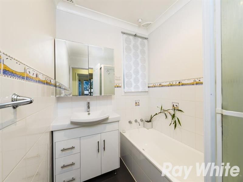 9 Meehan Place, Baulkham Hills NSW 2153