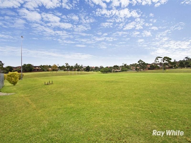 32 Crestwood Drive, Baulkham Hills NSW 2153