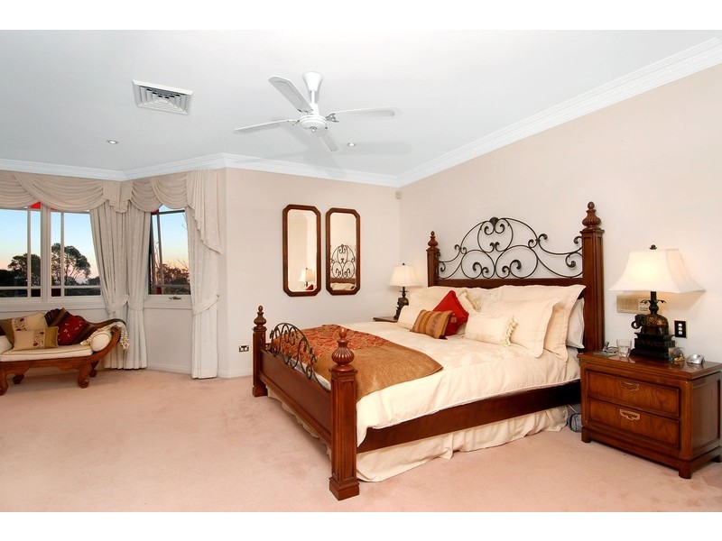 30 Sandhurst Crescent, Glenhaven NSW 2156