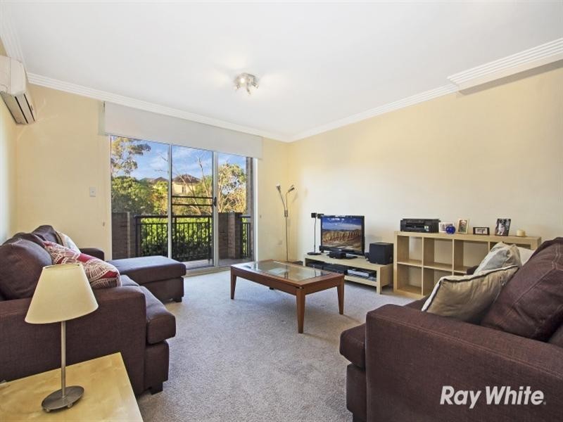 24/2 Conie Avenue, Baulkham Hills NSW 2153