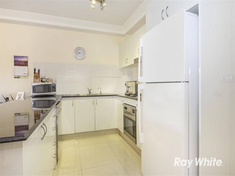 24/2 Conie Avenue, Baulkham Hills NSW 2153