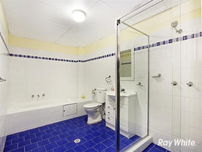 24/2 Conie Avenue, Baulkham Hills NSW 2153