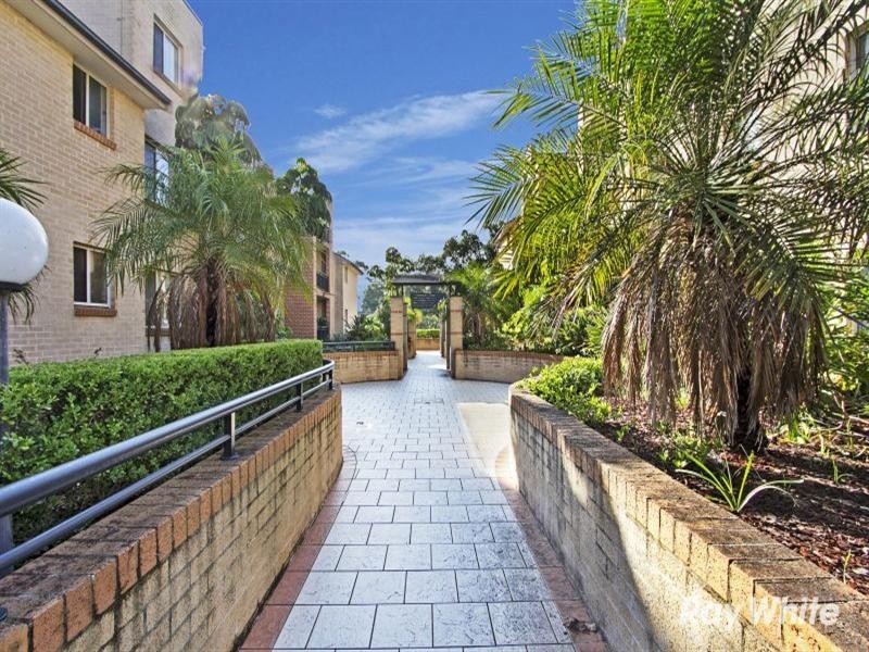 24/2 Conie Avenue, Baulkham Hills NSW 2153