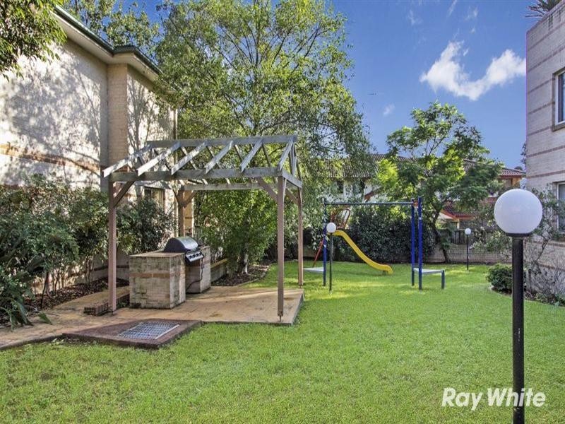 24/2 Conie Avenue, Baulkham Hills NSW 2153