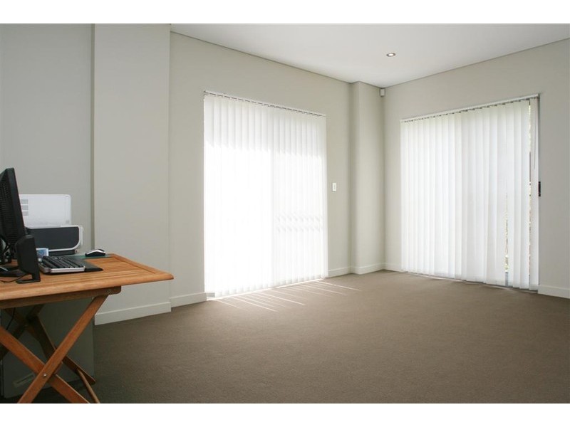 7/33-37 Cecil Avenue, Castle Hill NSW 2154