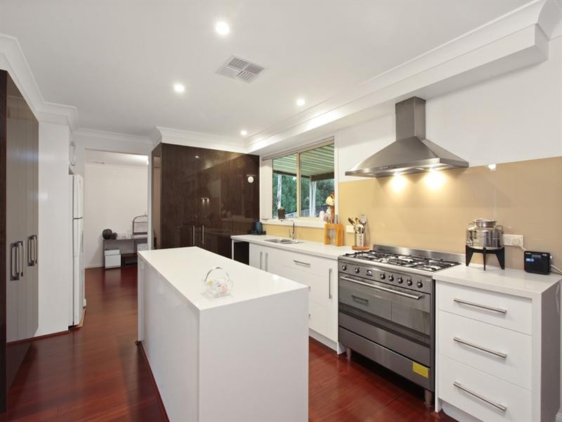 17 Cedar Grove, Castle Hill NSW 2154