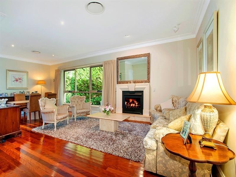 9 Gum Tree Place, Castle Hill NSW 2154