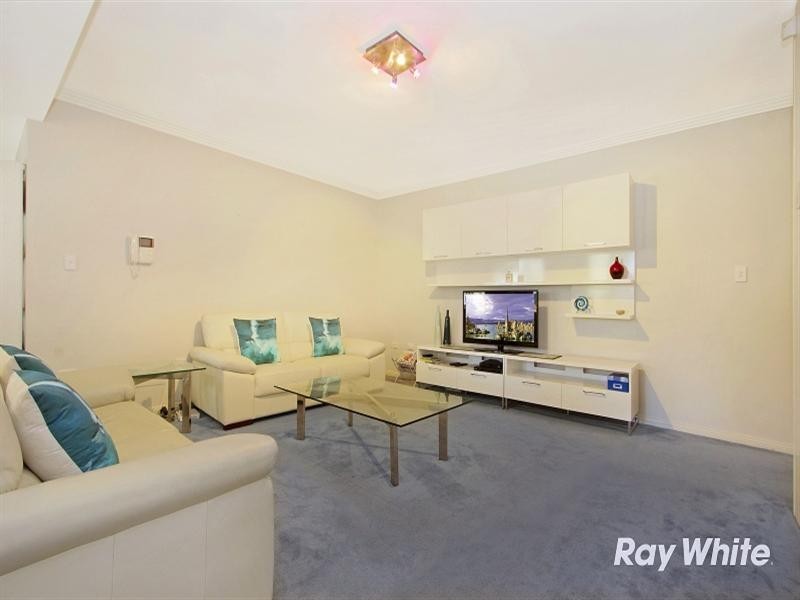 23/2 Conie Avenue, Baulkham Hills NSW 2153