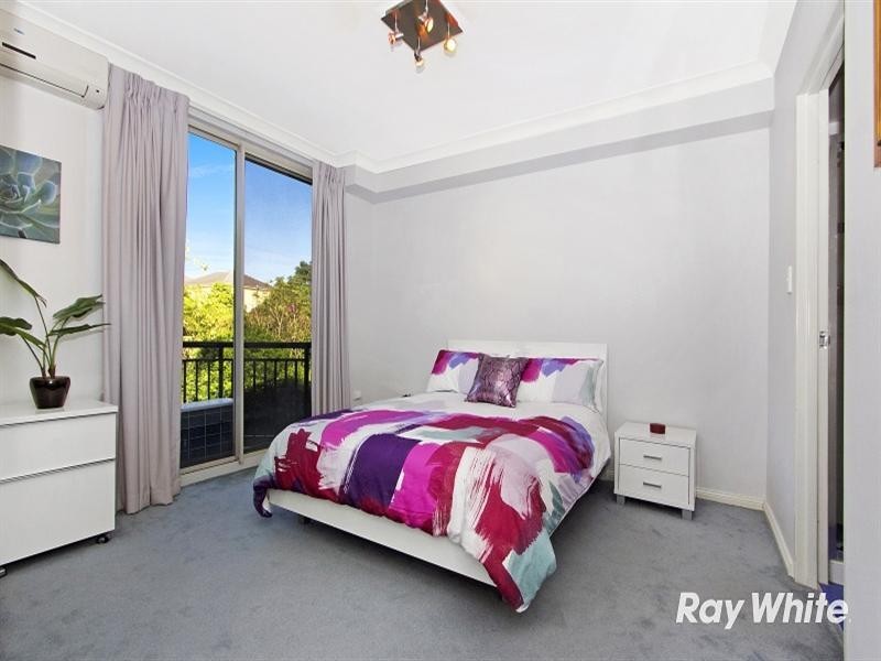 23/2 Conie Avenue, Baulkham Hills NSW 2153