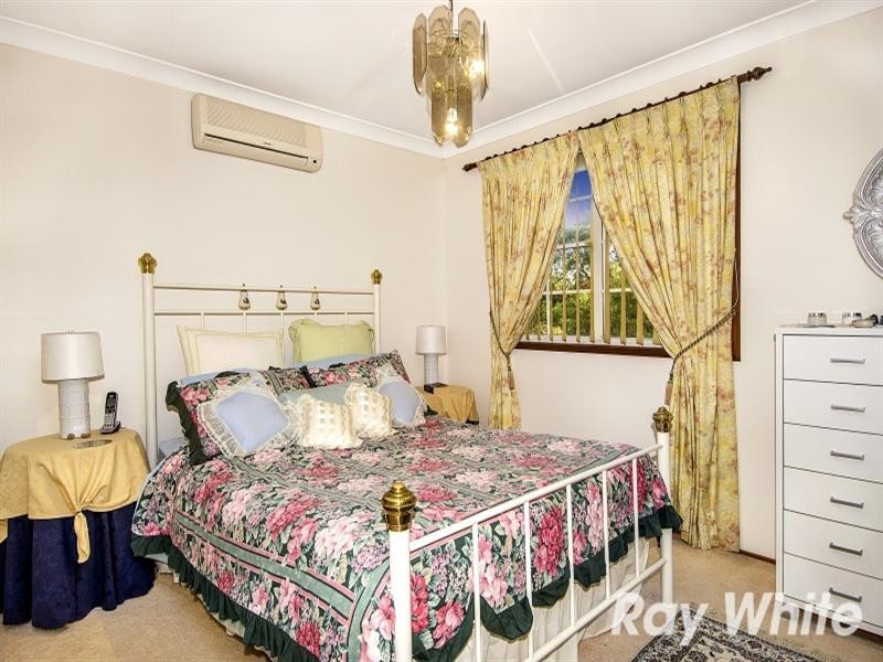 8 Caber Close, Dural NSW 2158