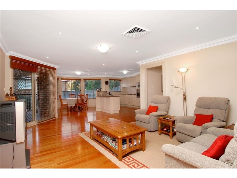 27 John Radley Avenue, Dural NSW 2158