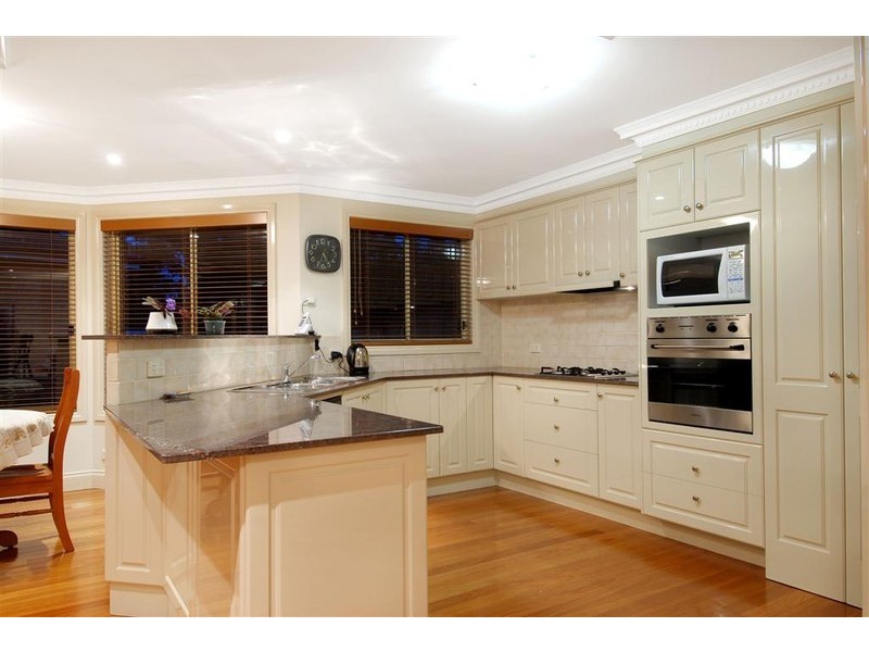 27 John Radley Avenue, Dural NSW 2158