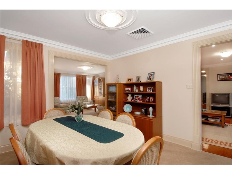 27 John Radley Avenue, Dural NSW 2158