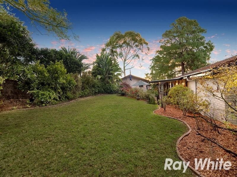 8 Lukes Lane, Baulkham Hills NSW 2153