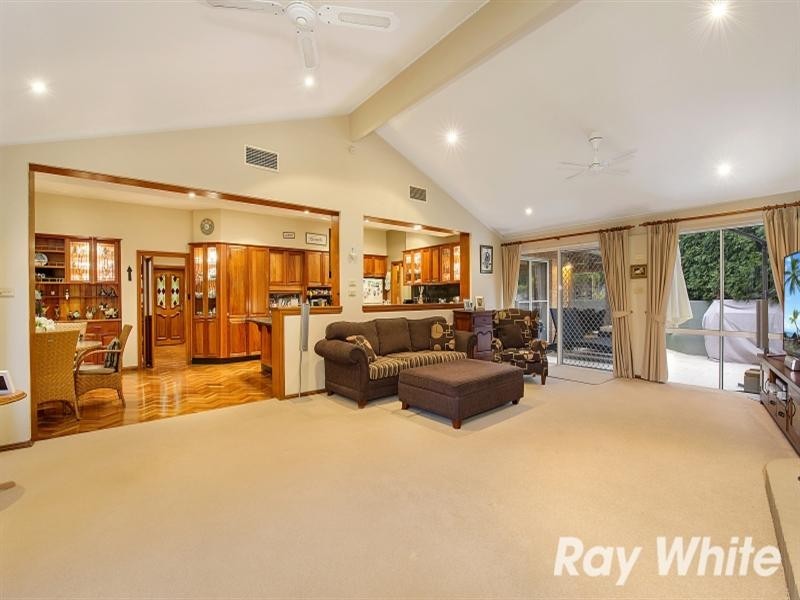5 Winchcombe Place, Castle Hill NSW 2154