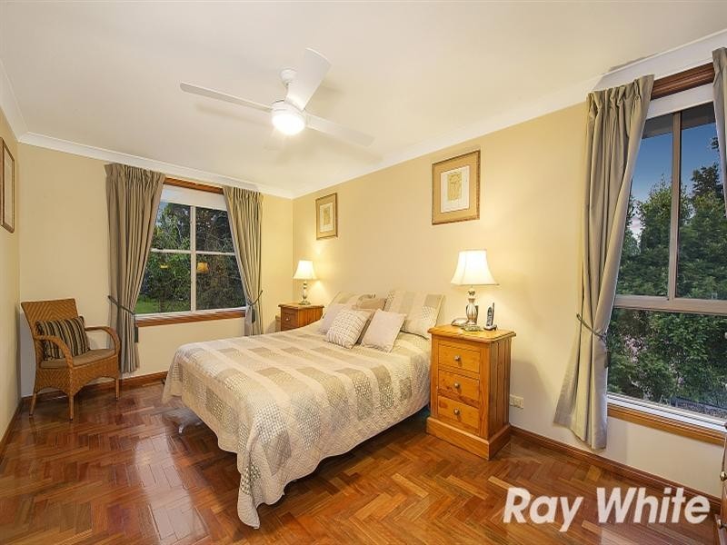 5 Winchcombe Place, Castle Hill NSW 2154
