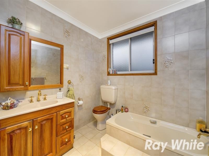 5 Winchcombe Place, Castle Hill NSW 2154