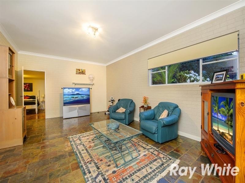 5 Winchcombe Place, Castle Hill NSW 2154