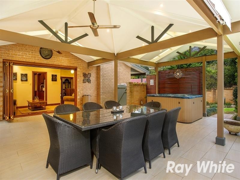 5 Winchcombe Place, Castle Hill NSW 2154