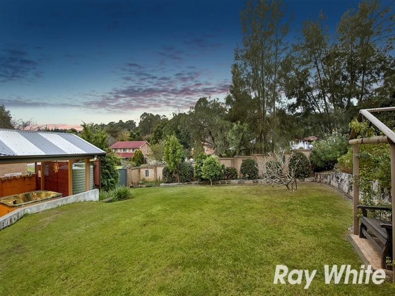 5 Winchcombe Place, Castle Hill NSW 2154