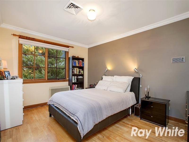 9 Sanctuary Point Road, West Pennant Hills NSW 2125