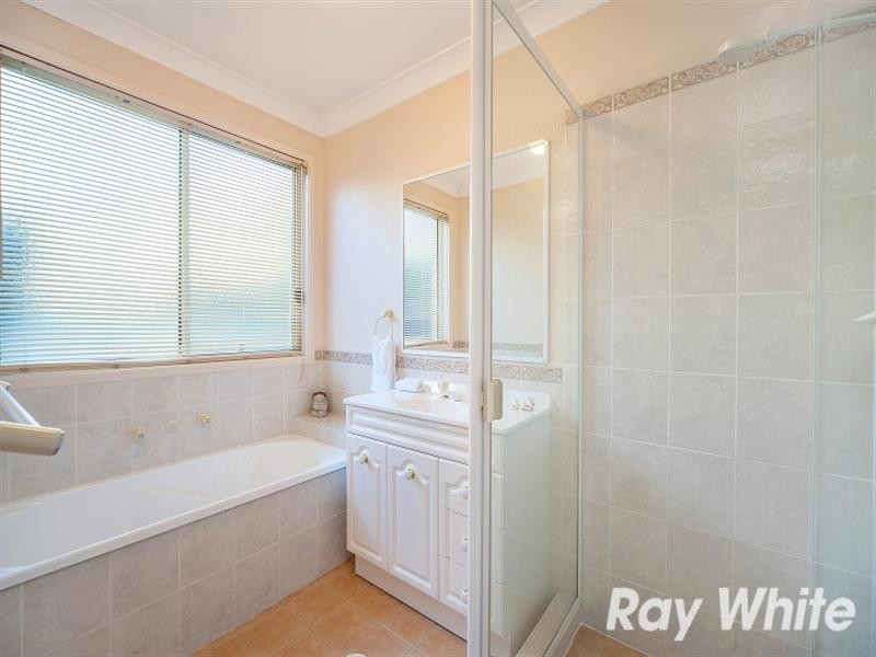 2 Amuet Place, Glenwood NSW 2768