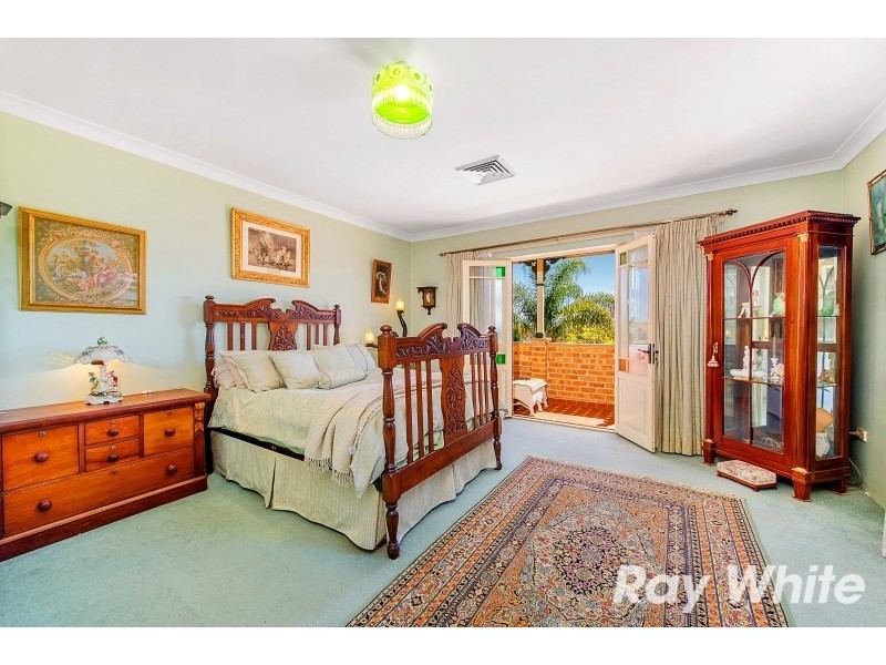 10 Beaumaris Avenue, Castle Hill NSW 2154