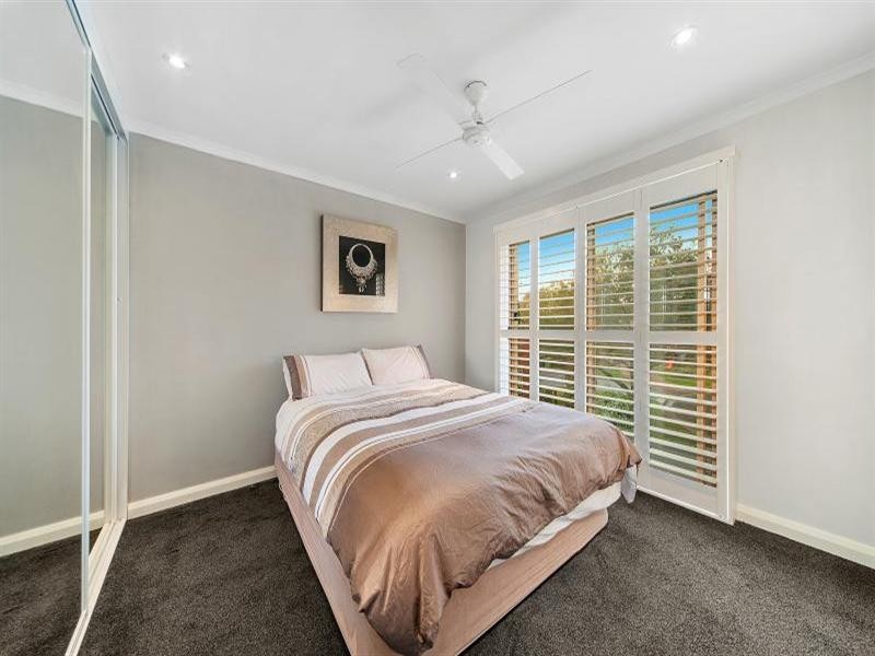 5 Roberts Place, Mcgraths Hill NSW 2756