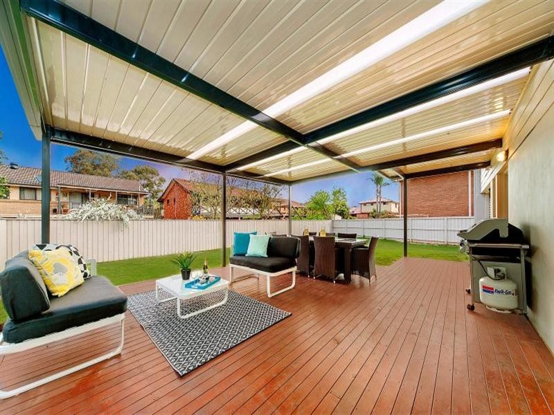 5 Roberts Place, Mcgraths Hill NSW 2756