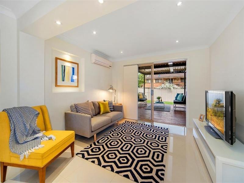 5 Roberts Place, Mcgraths Hill NSW 2756