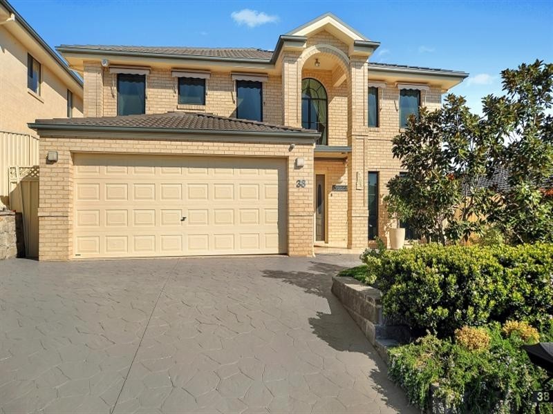 38 Orleans Way, Castle Hill NSW 2154