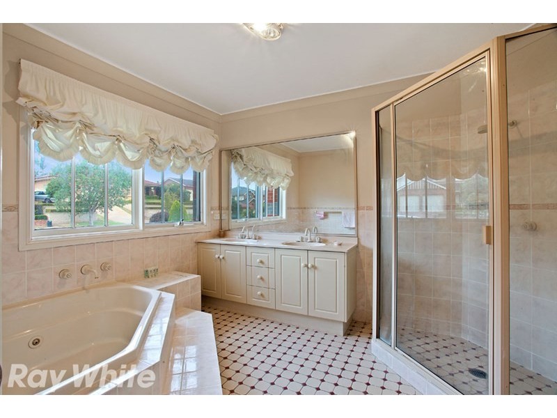 3 Myrtle Grove, Bella Vista NSW 2153