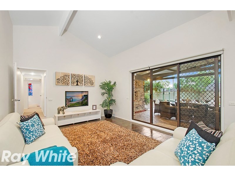 4 Wychwood Place, Castle Hill NSW 2154